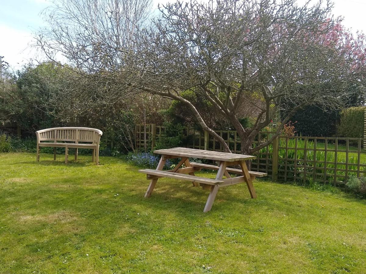 Badgers Cottage เวย์มัธ ภายนอก รูปภาพ